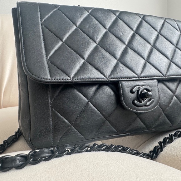 Chanel Classic Flap Small - Picture 3 of 3
